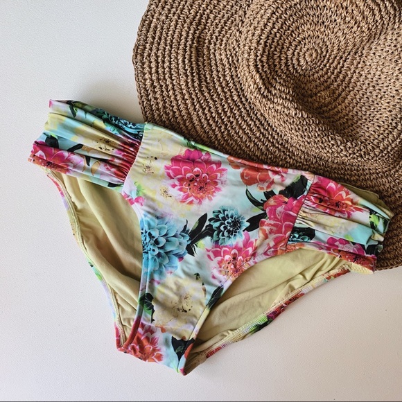 Seafolly Other - SEAFOLLY Dahlia Print Ruched Bikini Bottoms